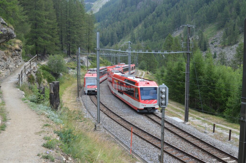 train, trains, passing point