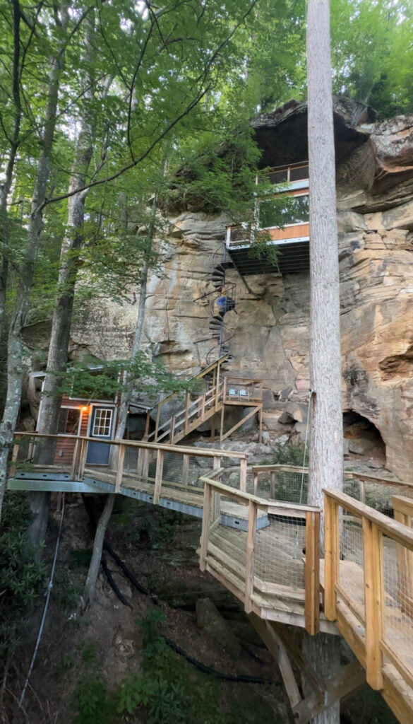 Red river gorge treehouse 